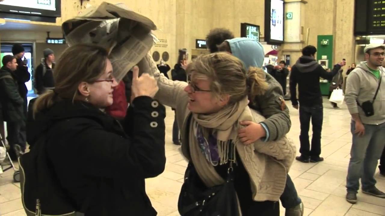 Flashmob freezing gare central station