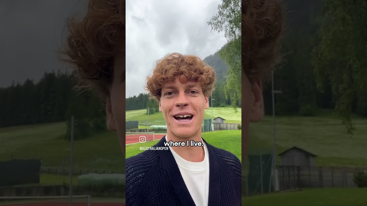 Янник Синнер привозит домой свой трофей Открытого чемпионата Австралии 🦊🏔👑
