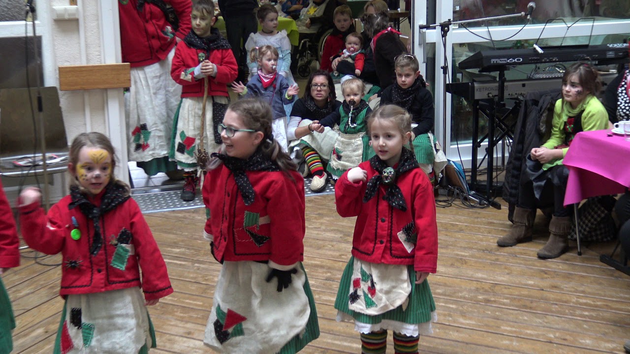 2018 Kinderhexentanz Eckwaldhexen Unterharmersbach im Gallusheim Zell a.H.