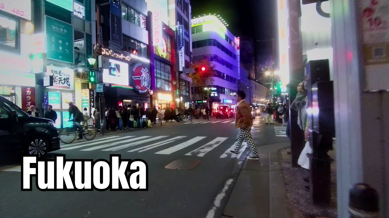 Saturday nightwalk in Fukuoka