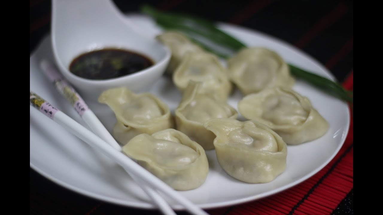 Przepis na: Pierożki wonton z wieprzowiną, na parze