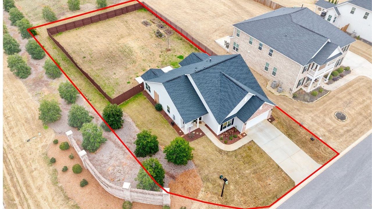 301 Valley Oak Dr, Belton, SC 29627