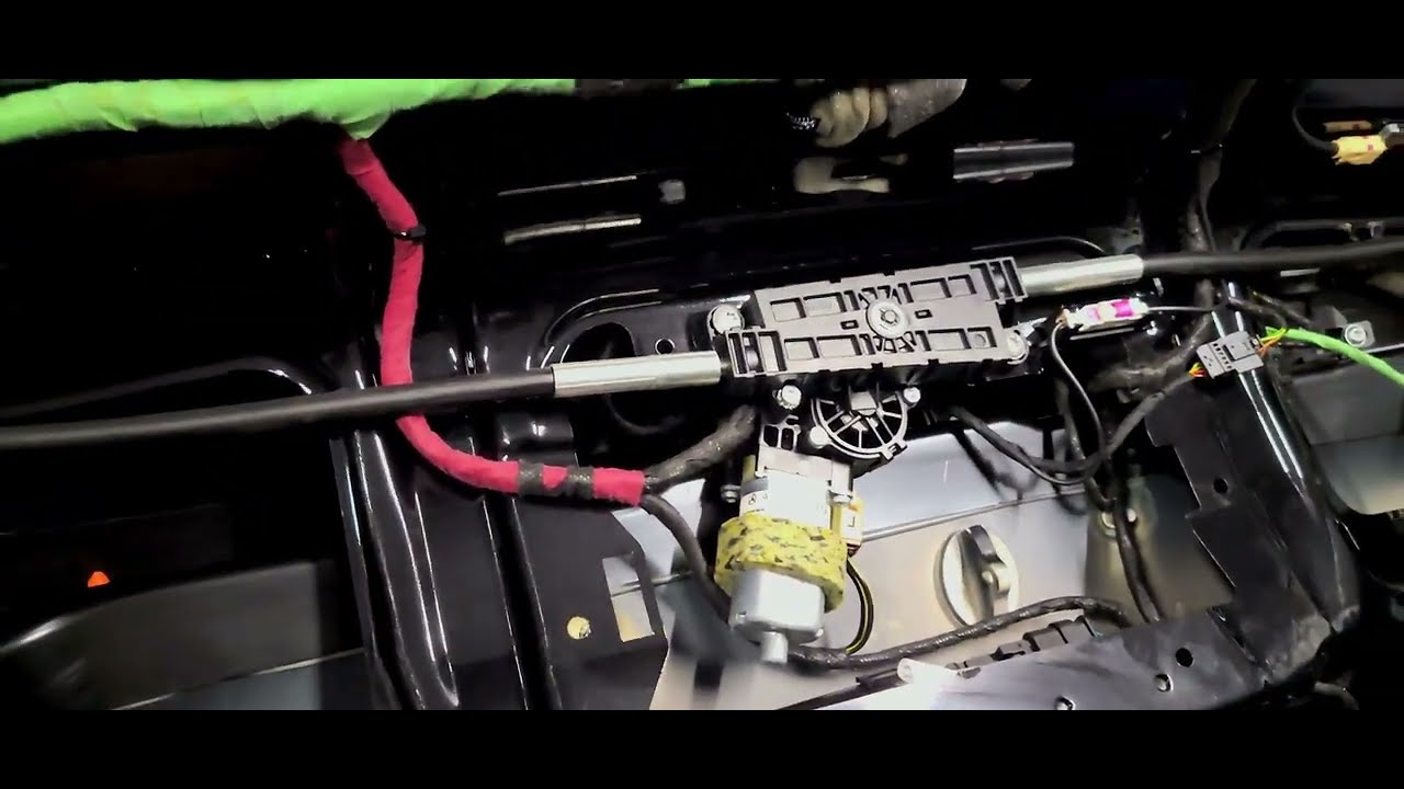 Mercedes-Benz Convertible Top Stuck - Real Culprit - Microswitches - YOUCANIC Diagnostics