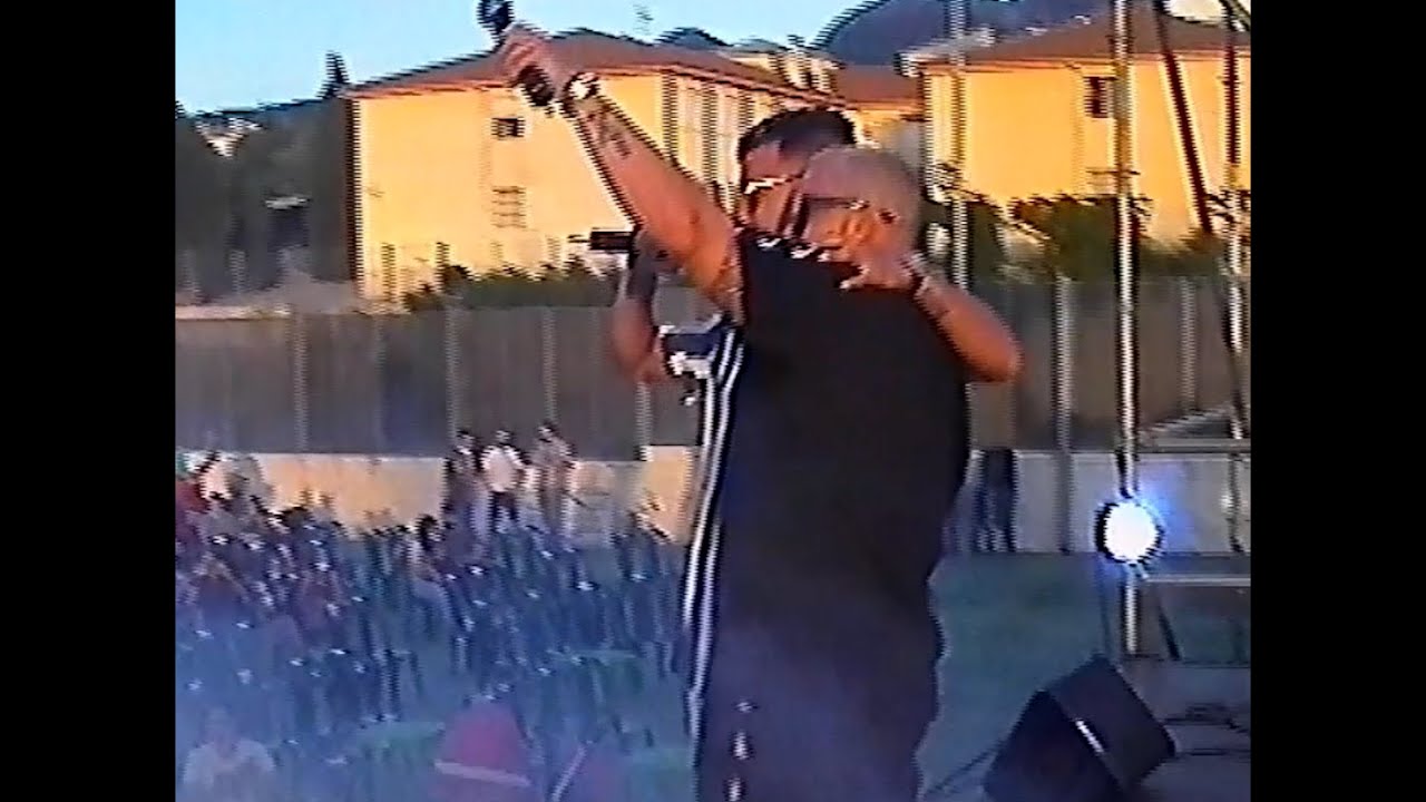 NEW CLASS  - SENTIMIENTOS Y EMOCIONES (VIDEO OFICIAL)
