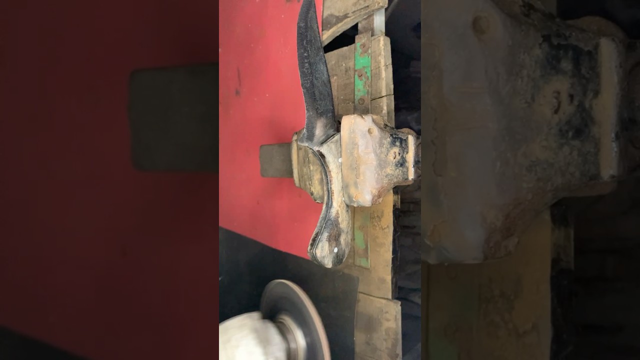 Rusty Old Knife Restored to a Brand New Blade 😱 