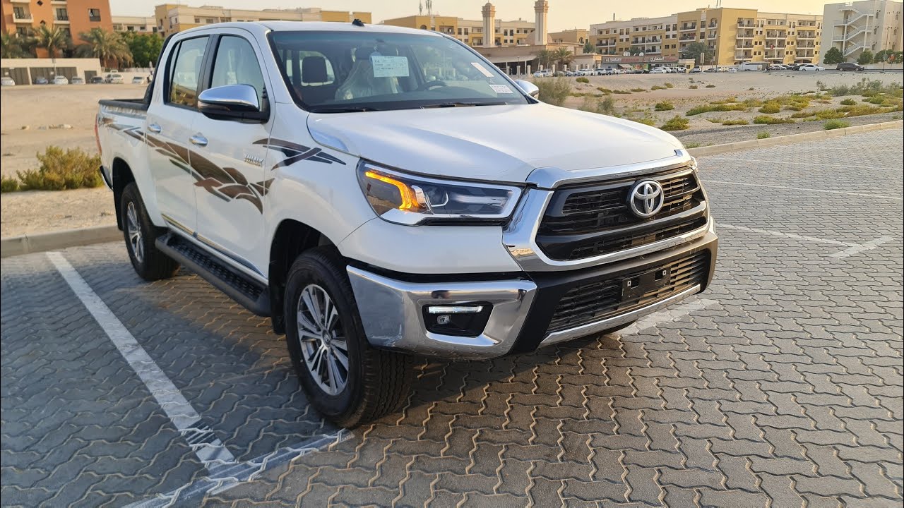 2022 Toyota Hilux GLXS SR-5  | Car Exporter in Dubai | Friends Automotive