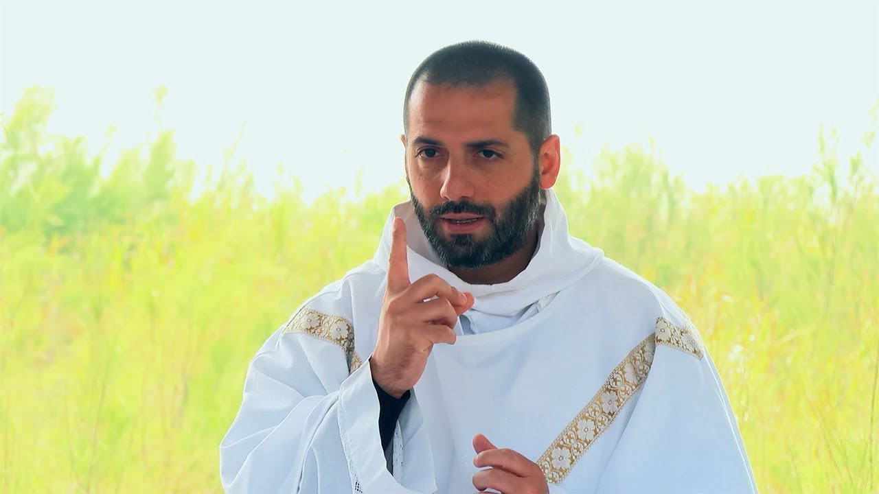 The Multiplication of Loaves and Fish as Sign ...: Homily by Fr Serafino Lanzetta. A Day With Mary