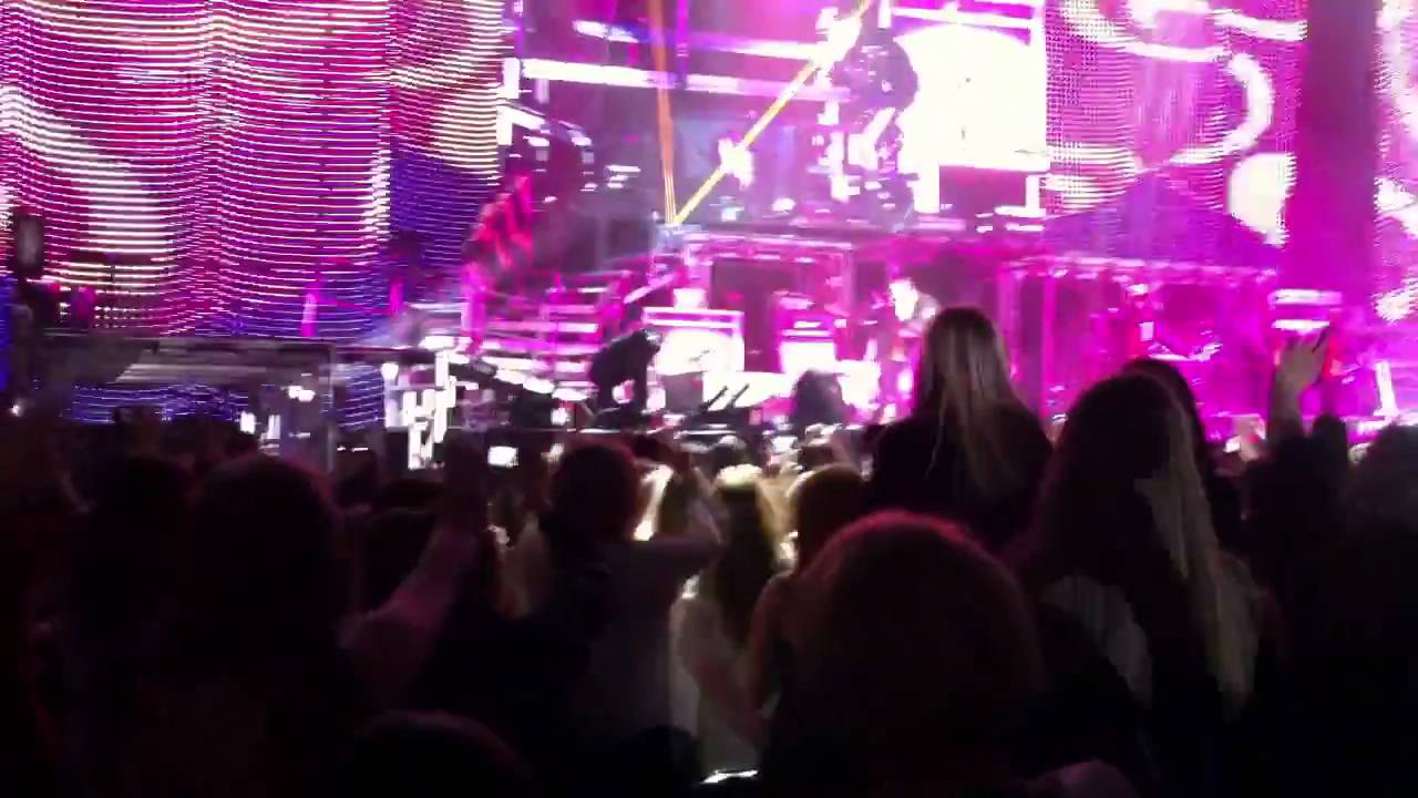 Justin Bieber Liverpool Live - Baby HD
