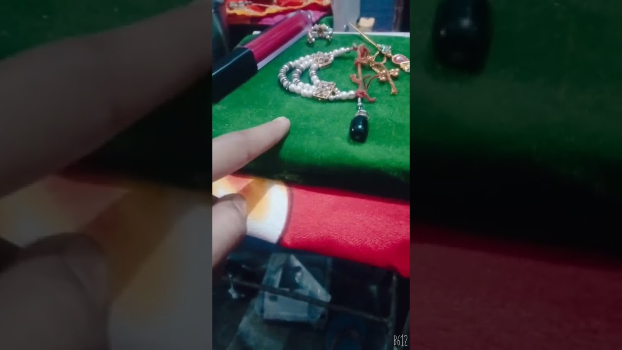 aaj ka ladoo Gopal ka sringar kinta Sundar kiya ha😍😍😘