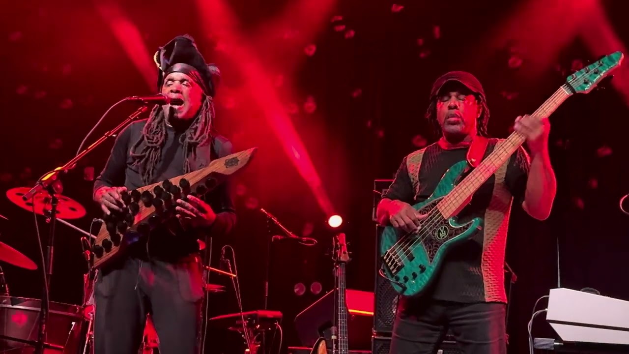 Victor Wooten & the Wooten Brothers (featuring Roy “Future Man” Wooten)