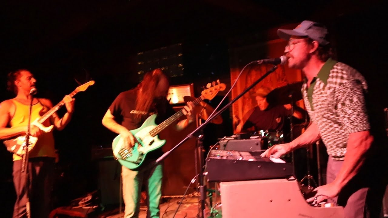 Eck! plays at Paris Bar 9/5/25