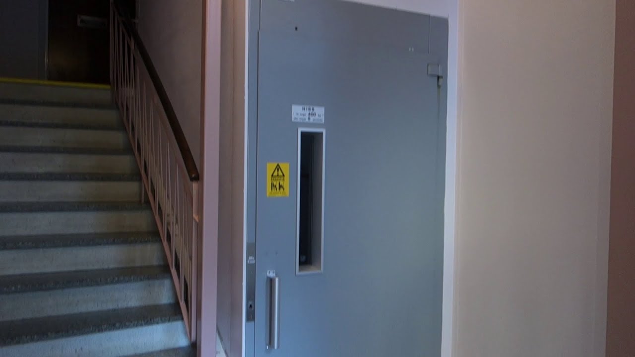 IT'S MODERNIZED!!! 1993 KONE Roped Hydraulic Elevator @ Norrtullsgatan 21B, Söderhamn, Sweden.