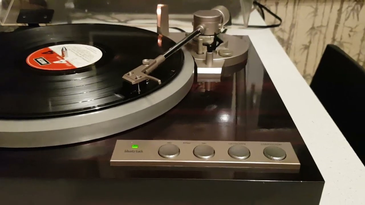 Victor QL-Y44F