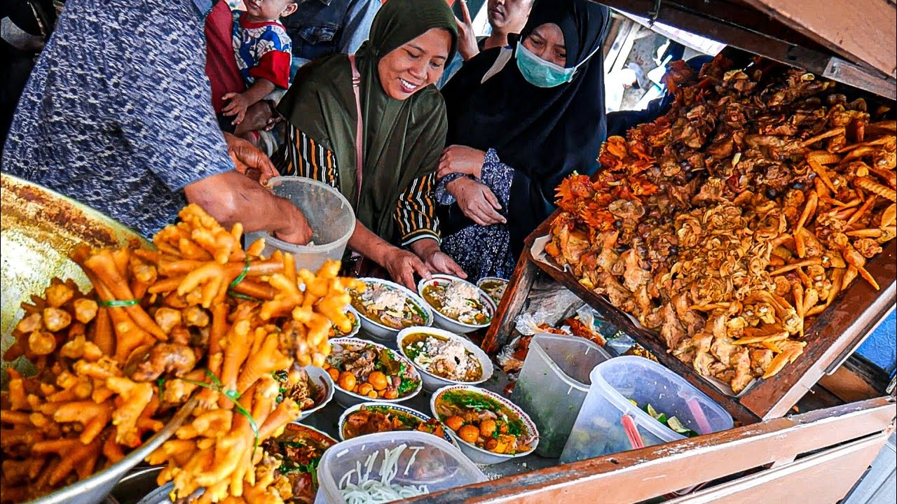 PALING LARIS DI MALANG!!! 80 EKOR AYAM LUDES SEKALI JUAL - Soto Ayam Cak Boneng