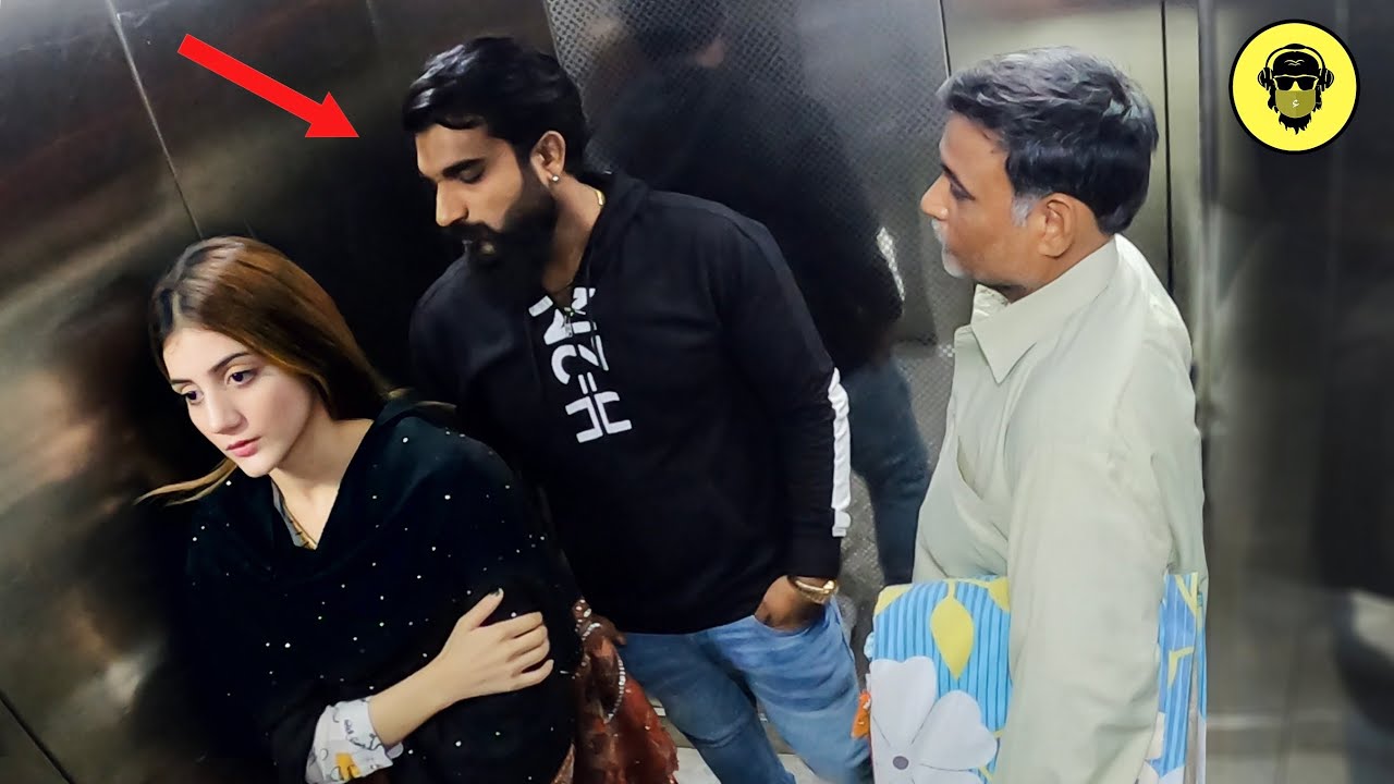 Disturbing a girl in Lift - Dumb TV