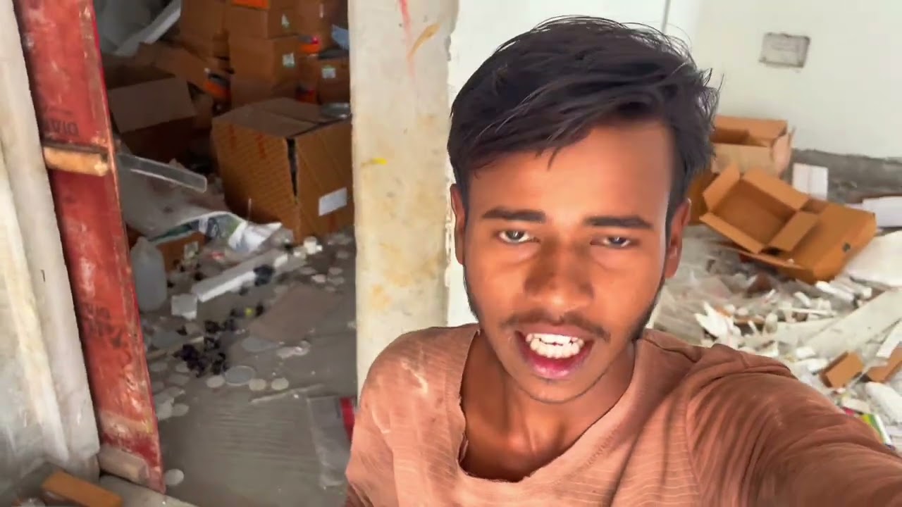Aaj ham market se ek saman lalai 
