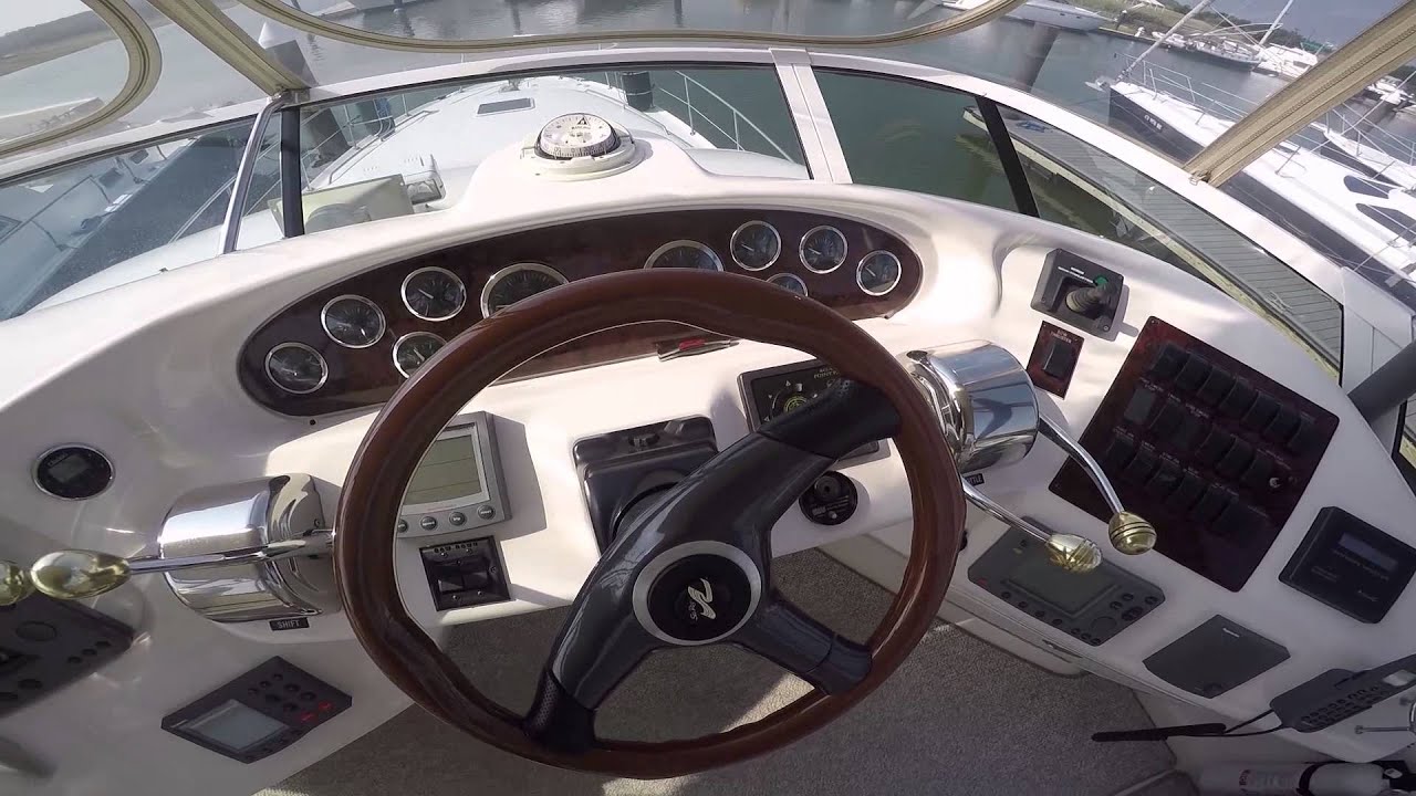 40-футовая яхта Sea Ray Sedan Bridge 2003 года от Offshore Yacht Sales