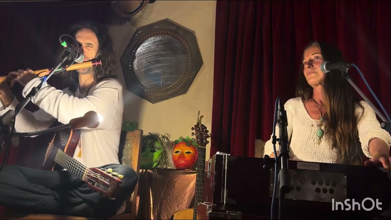 1h Kirtan Ibiza💫 with 4 mantras🕉️