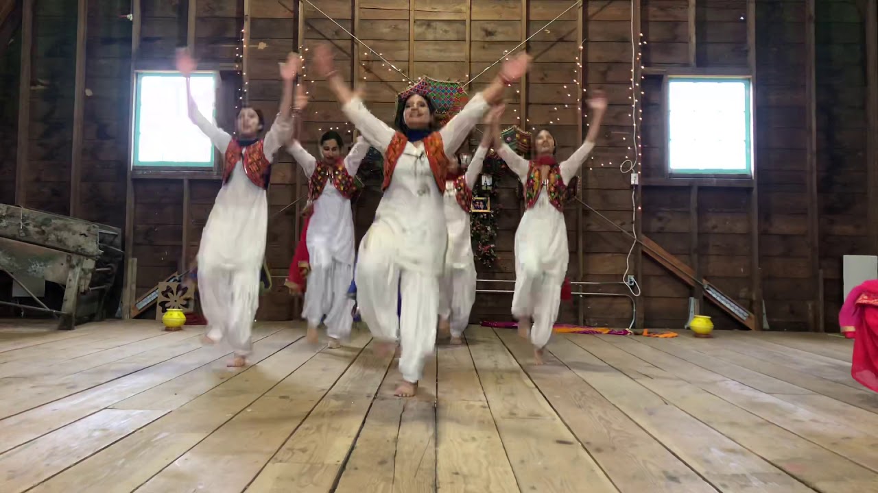 Sunehri Pippal Pattian Gidha Performance | Filme Academy