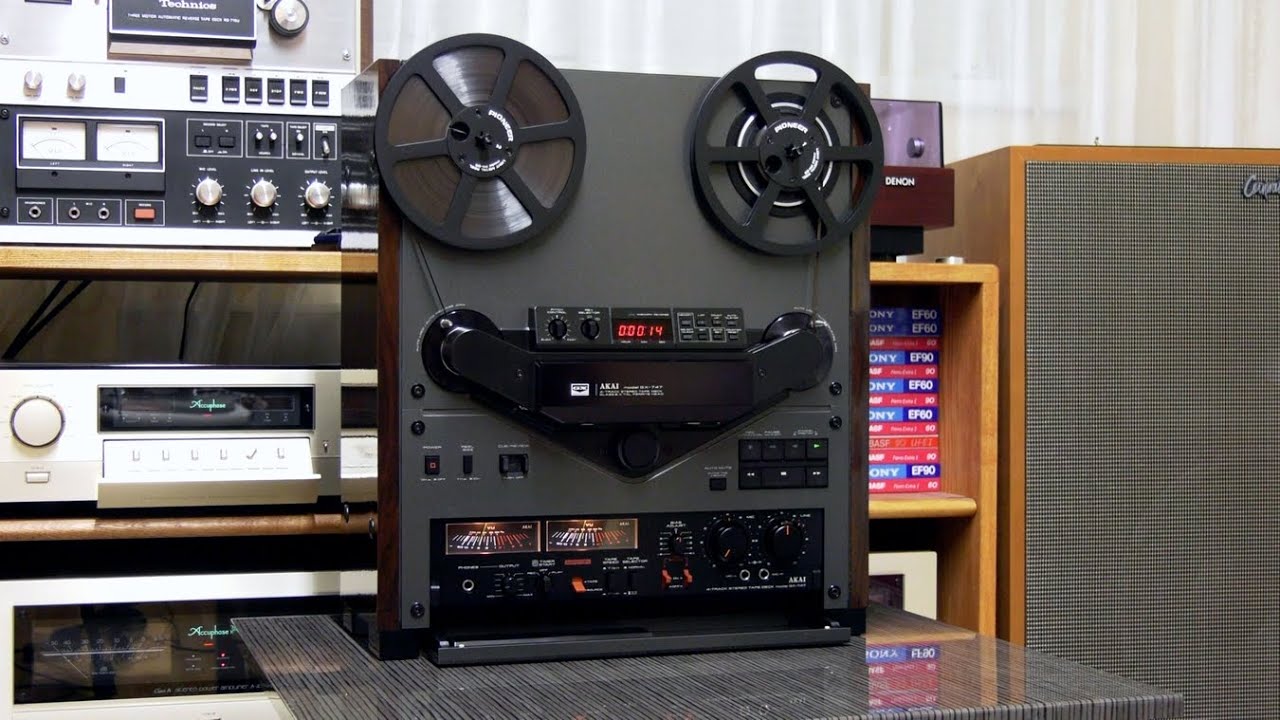 AKAI GX 747