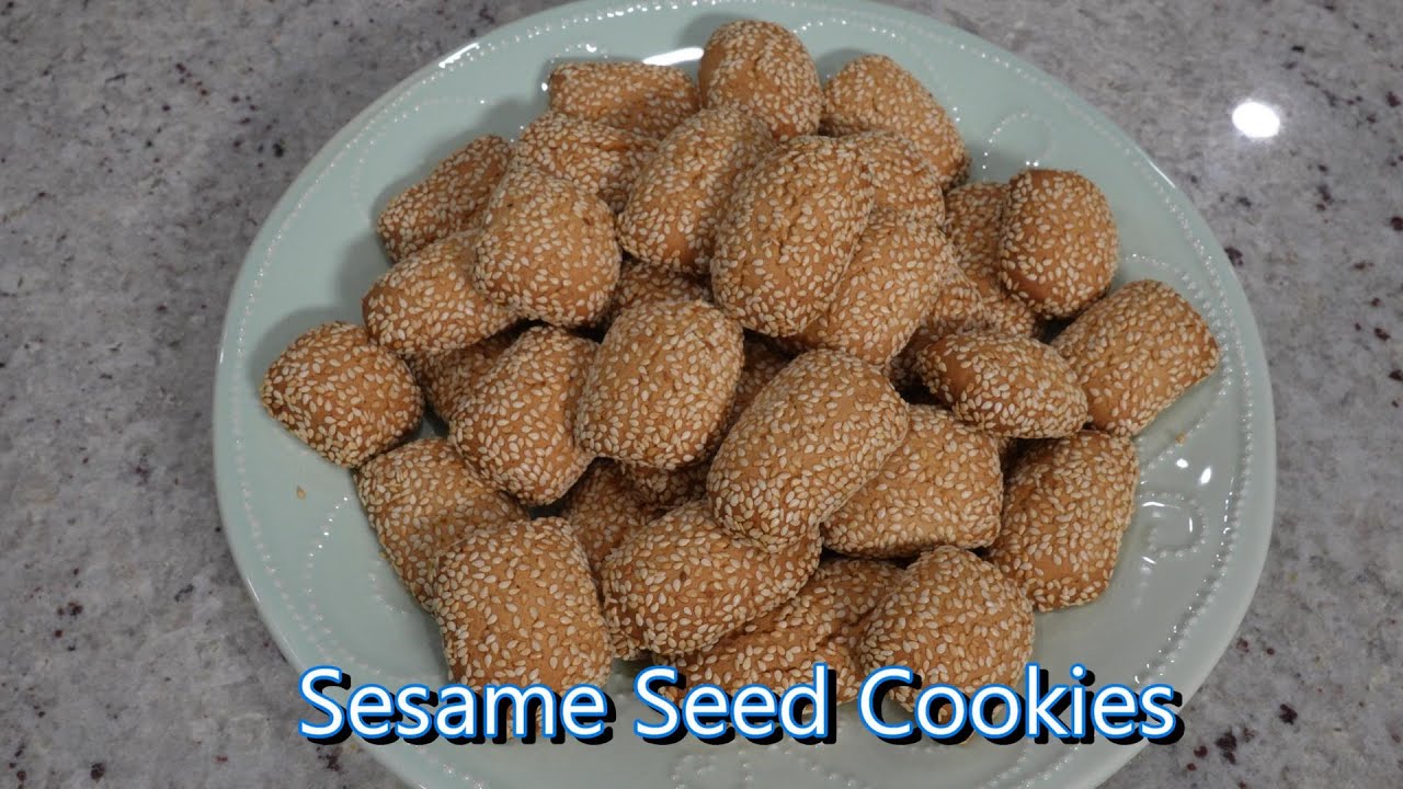 Italian Grandma Makes Sesame Seed Cookies (Reginelle)