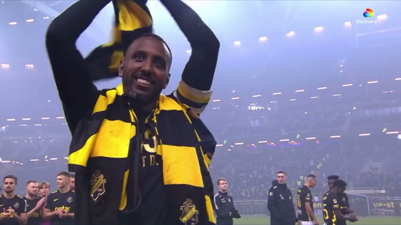 Henok Goitoms avtackning, tifo och 100:e mål