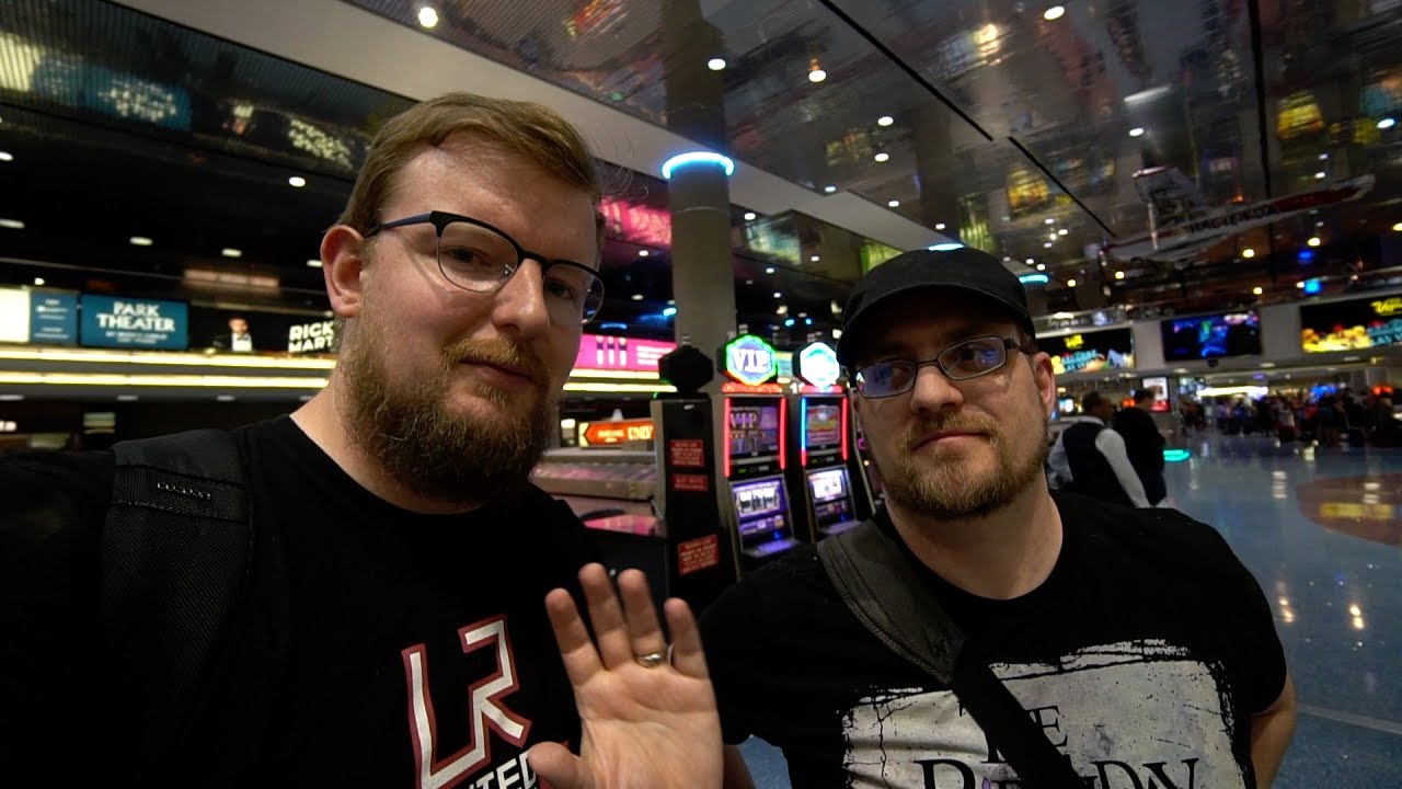 WORST seat on the plane [GP Vegas Day 1]
