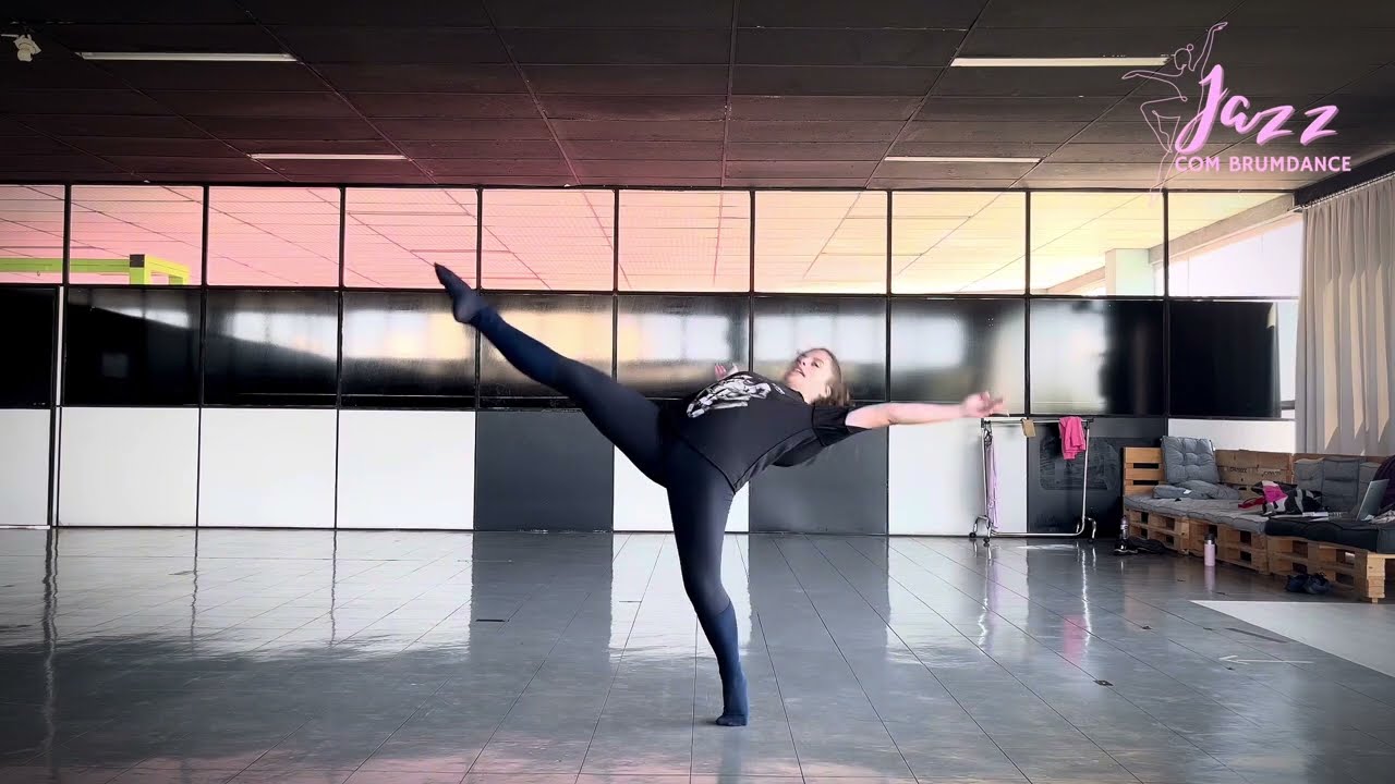 Naquela Velha Tenda - Thamires Garcia - Sequência Coreográfica