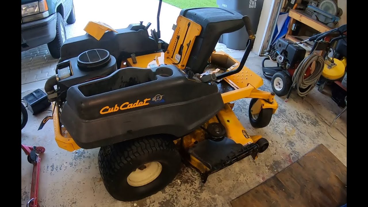 Cub Cadet RZT-54 Zero Turn Tractor - Part 1: Assessing, General Maintenance, Get Engine Running