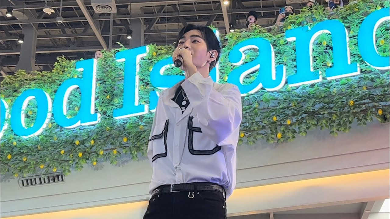 Mini concert พี่เป๊ก ผลิตโชค งาน Midyear sales @Fashion Island 24.06.2023 #เป๊กมีคอนที่แฟชั่น