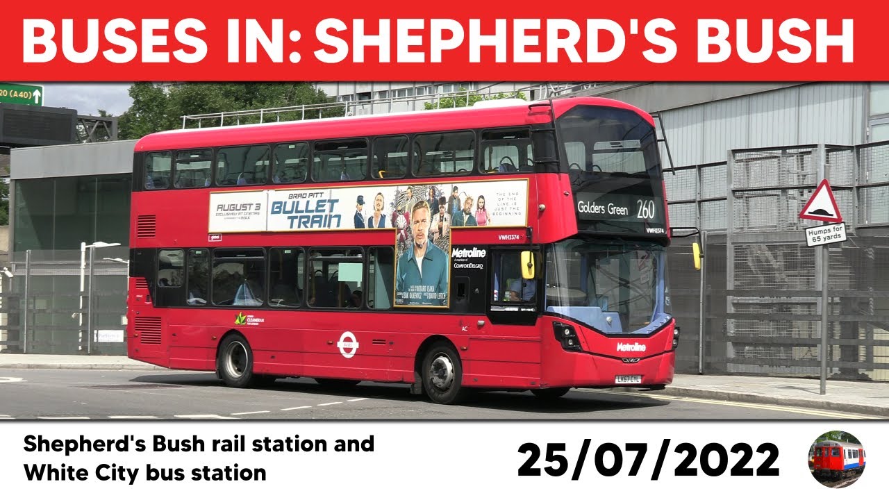 London buses in Shepherd's Bush 25/07/2022