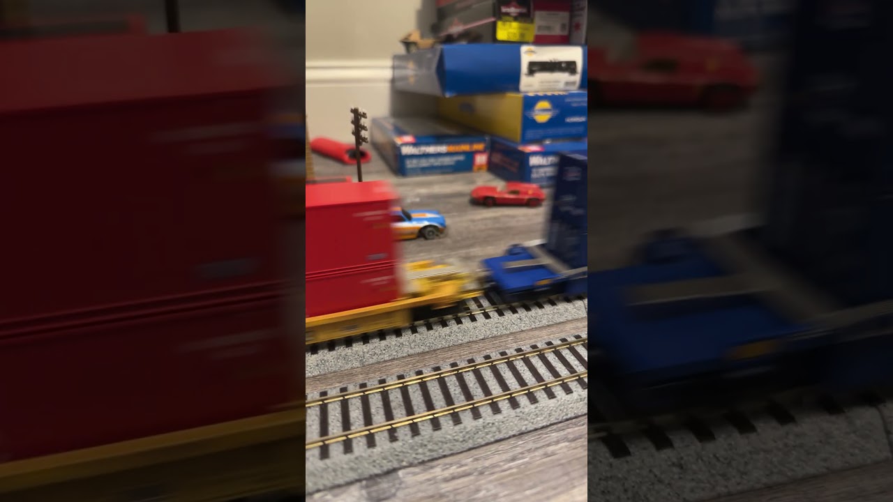 4 locos leading with one heritage unit!