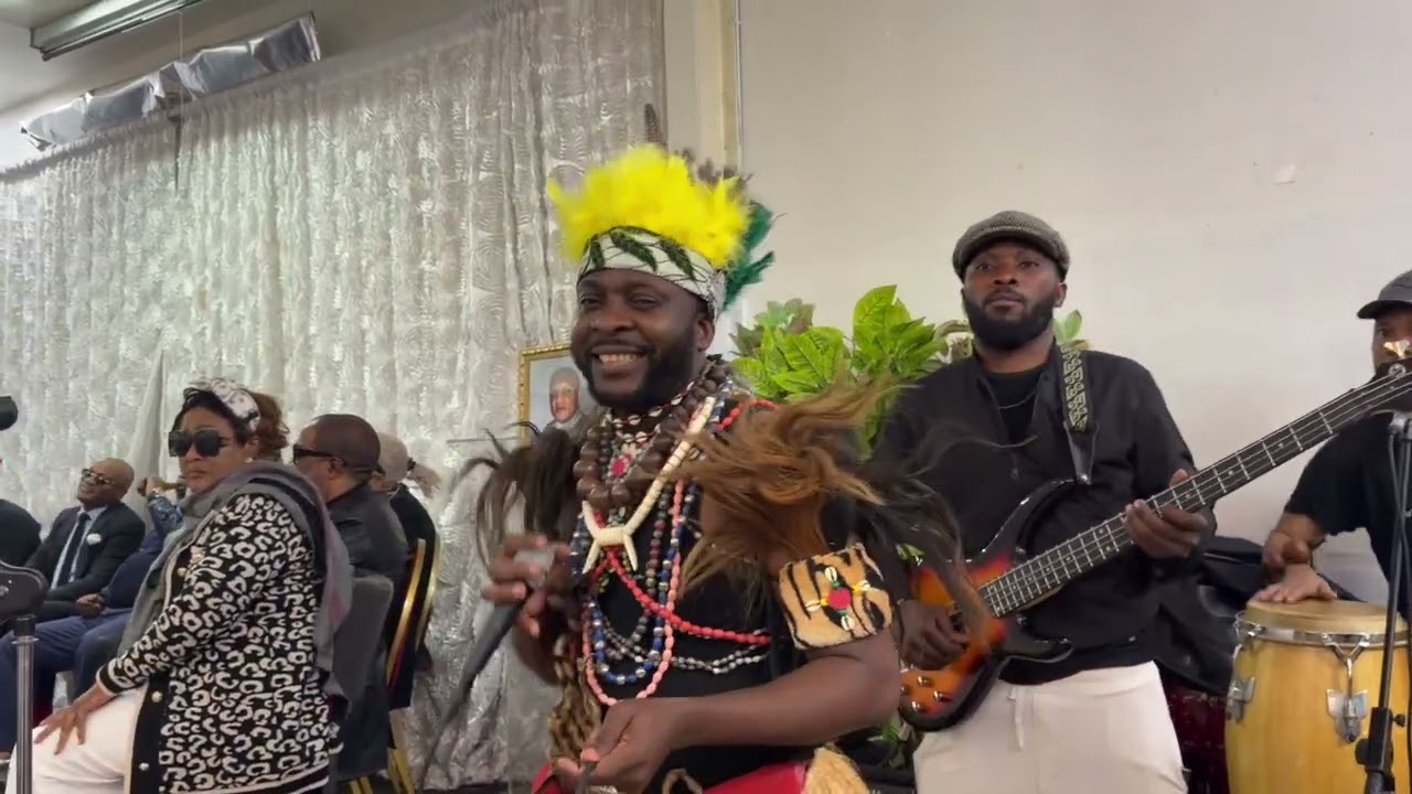 BA MONGO Ba Kati DANCE Na MATANGA Ya PAPA FIRMIN BOMPULO Na PARIS Botala BINO MOKO