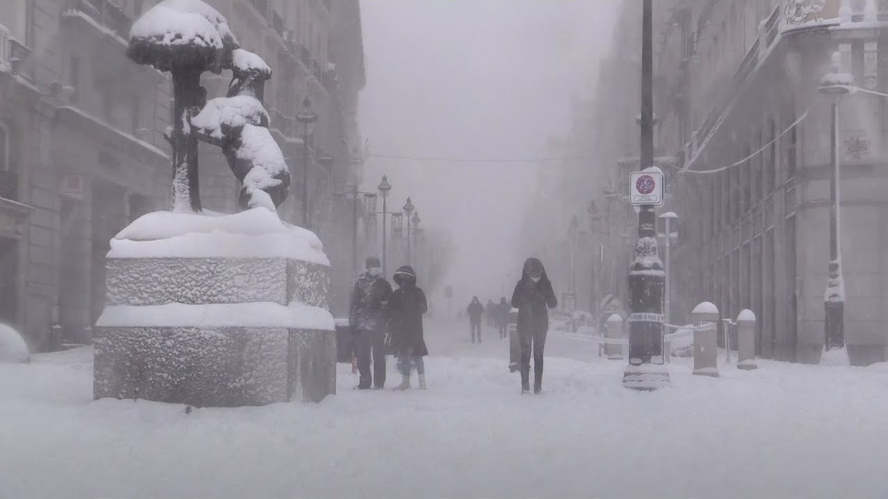 Spain blanketed in heavy snow as record-breaking blizzard brings Madrid to standstill