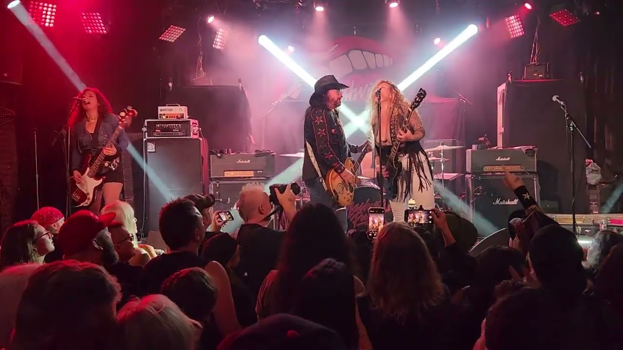 Nashville Pussy - Come On Come On [LIVE] 09.21.25 Whisky A Go Go - Hollywood, CA