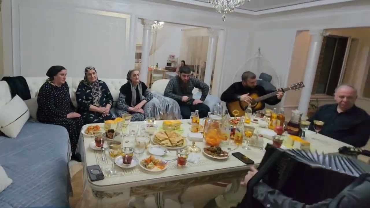 Дени Сатабаев Ислам Актулаев Билал Межиев,Баби йо1,Малика,Маьхкари18 марта 2023 г.