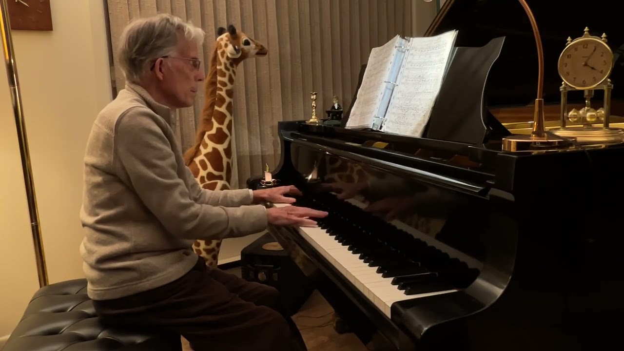 One of the most popular piano pieces ever  Beethoven’s Moonlight Sonata❤️🙏🌾