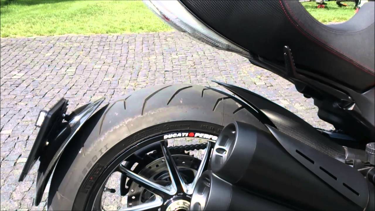 DUCATI DIAVEL REMUS VS STOCK