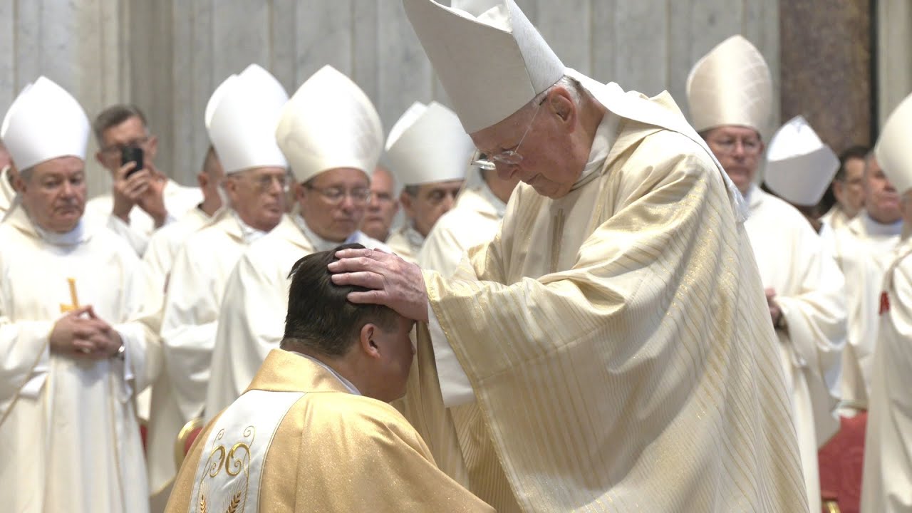 Abp Zi&oacute;łek: to ogromna łaska od Pana Boga | Sakra Biskupia ks. prałata Nykla | Watykan 2024
