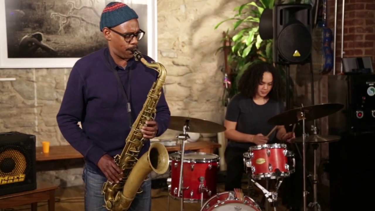 Brian Settles & Savannah Harris - at El Taller / Raza y Resistencia / Arts for Art - Oct 12 2018