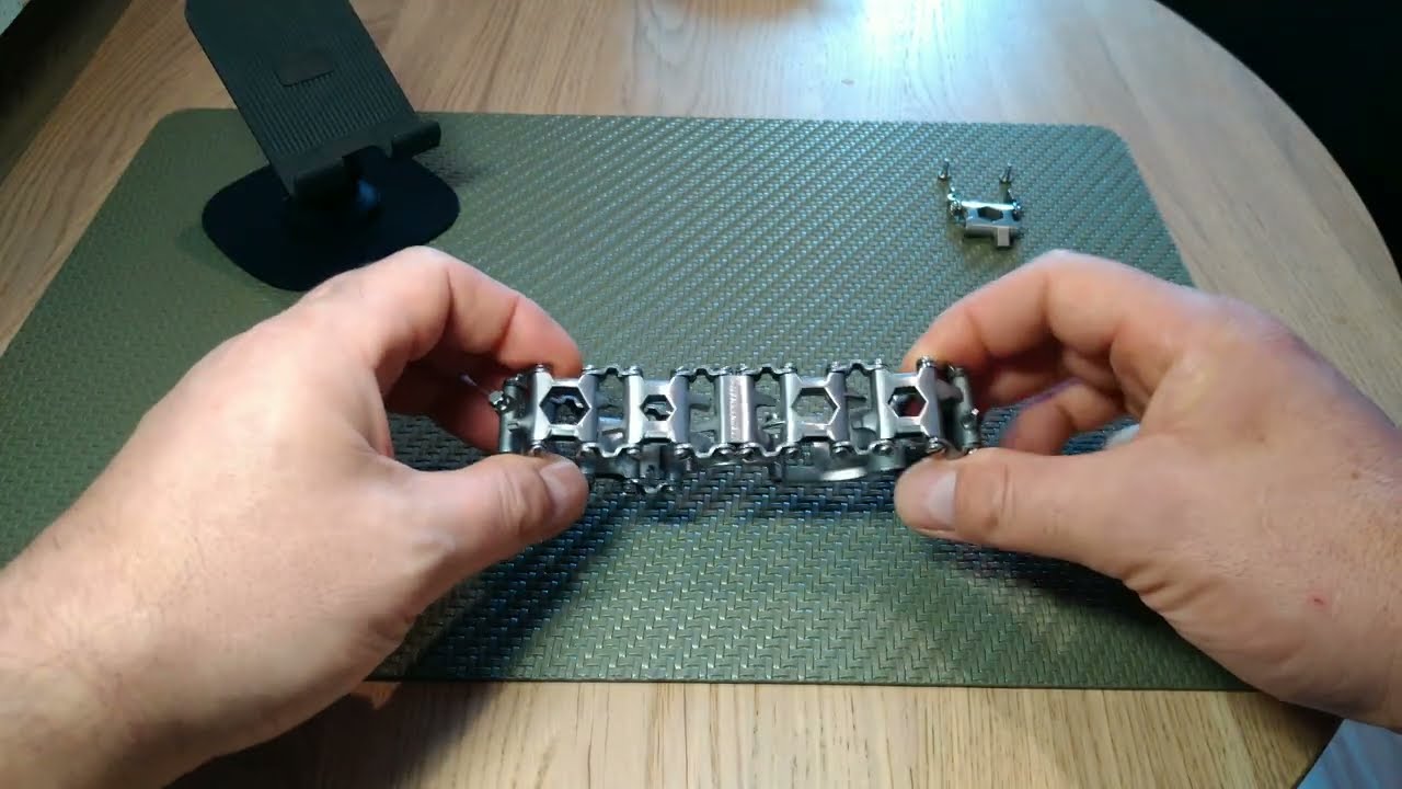BRANSOLETKA LEATHERMAN TREAD.