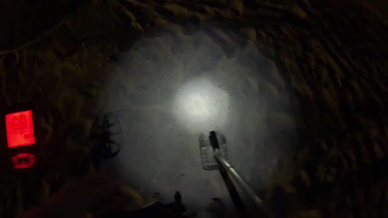 Búsqueda de oro nocturna segunda parte y otro anillo!!!