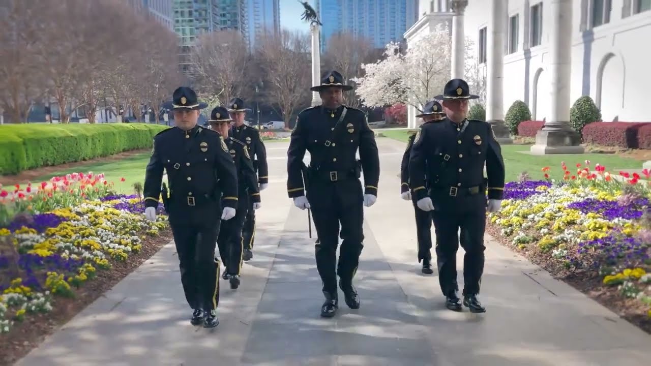 Сотрудники федеральных правоохранительных органов Шестого округа