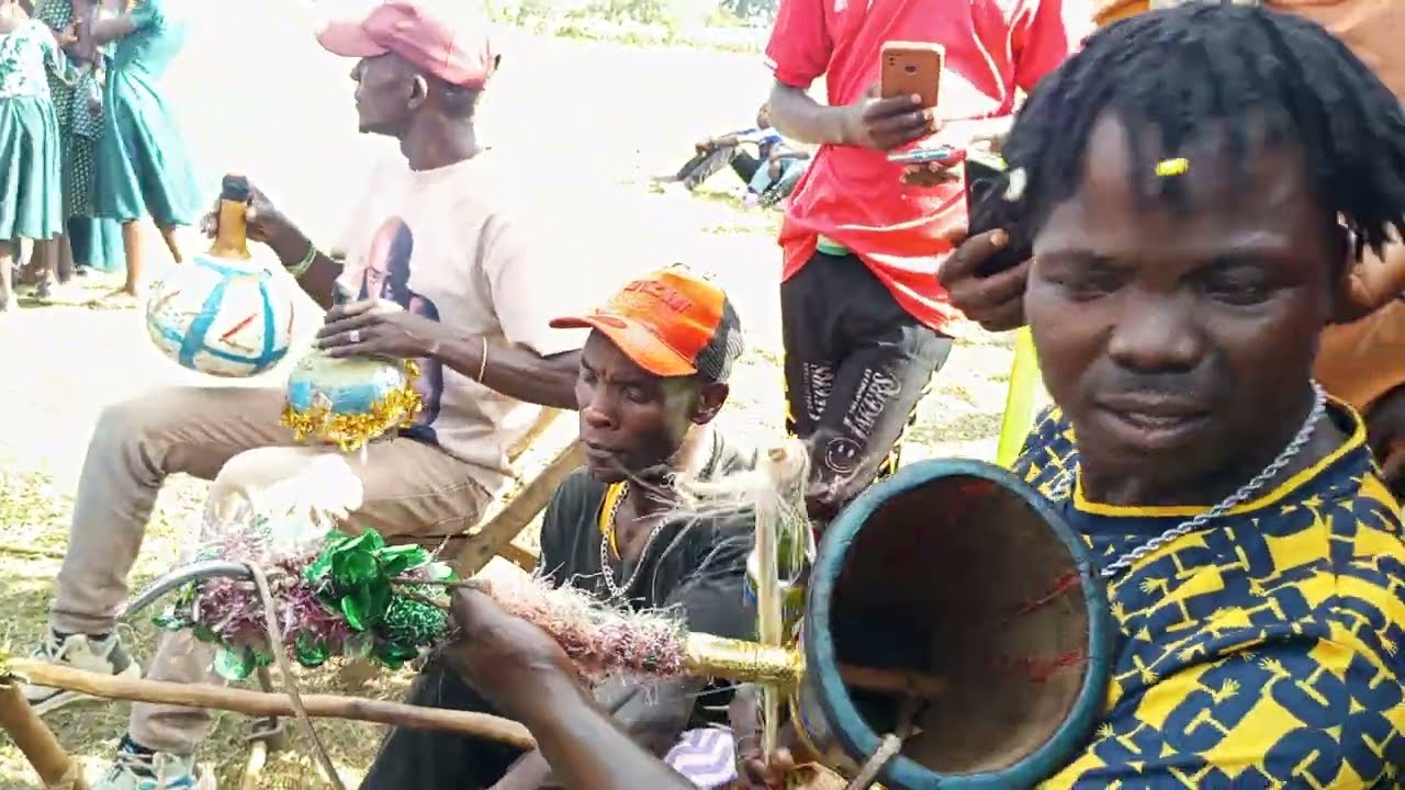 EKERANGO: RHOBI CHINGA OFFICIAL VIDEO 
