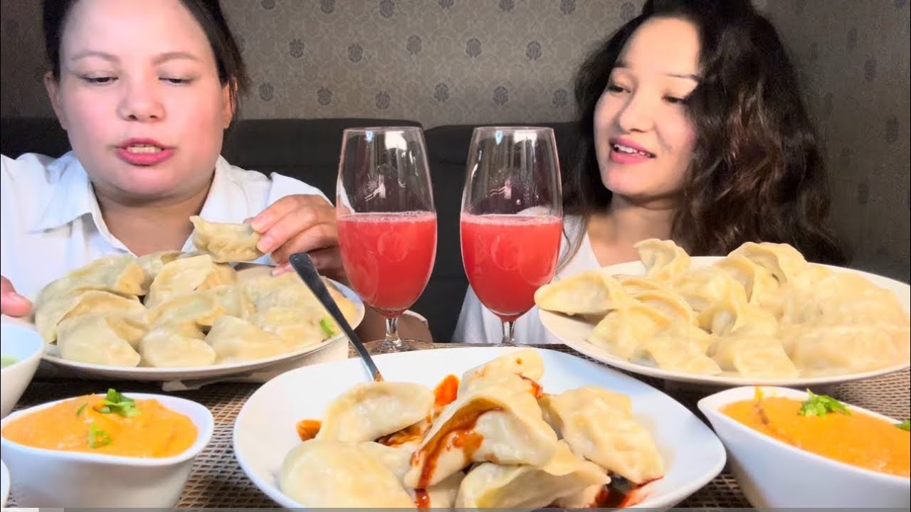 बादाम तिल राखेर बनाएकोMixपिरो अचार सॅंग pork momo,चिसो Watermelon juice