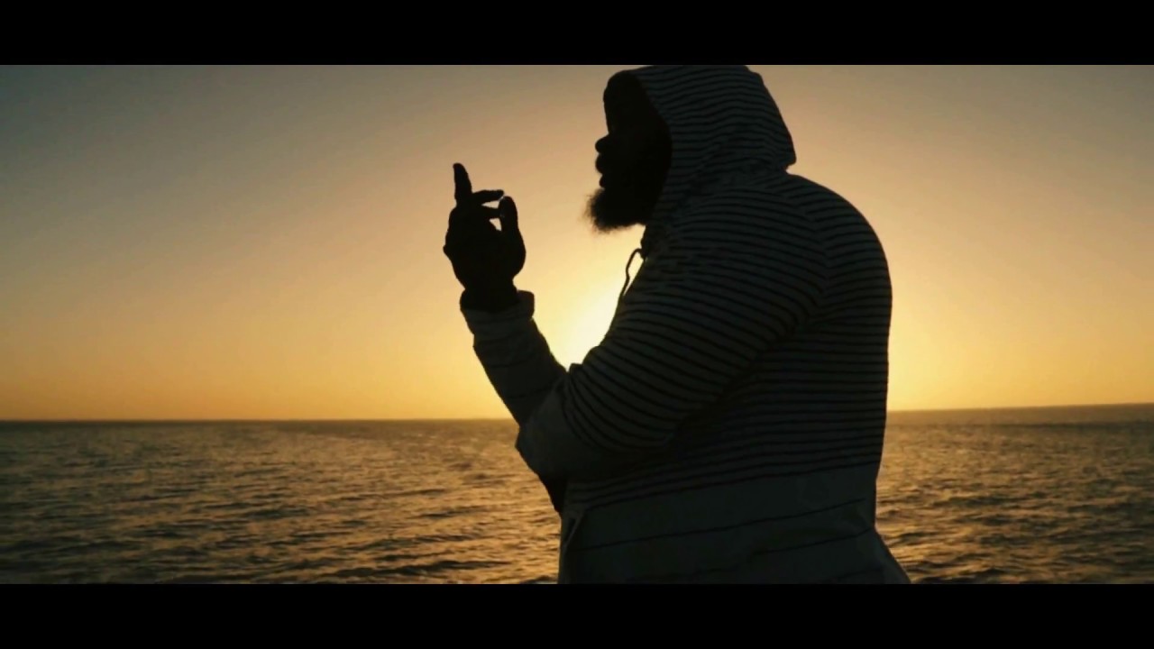 Outlook KuNuddé & GuiiTé (Clip Officiel)