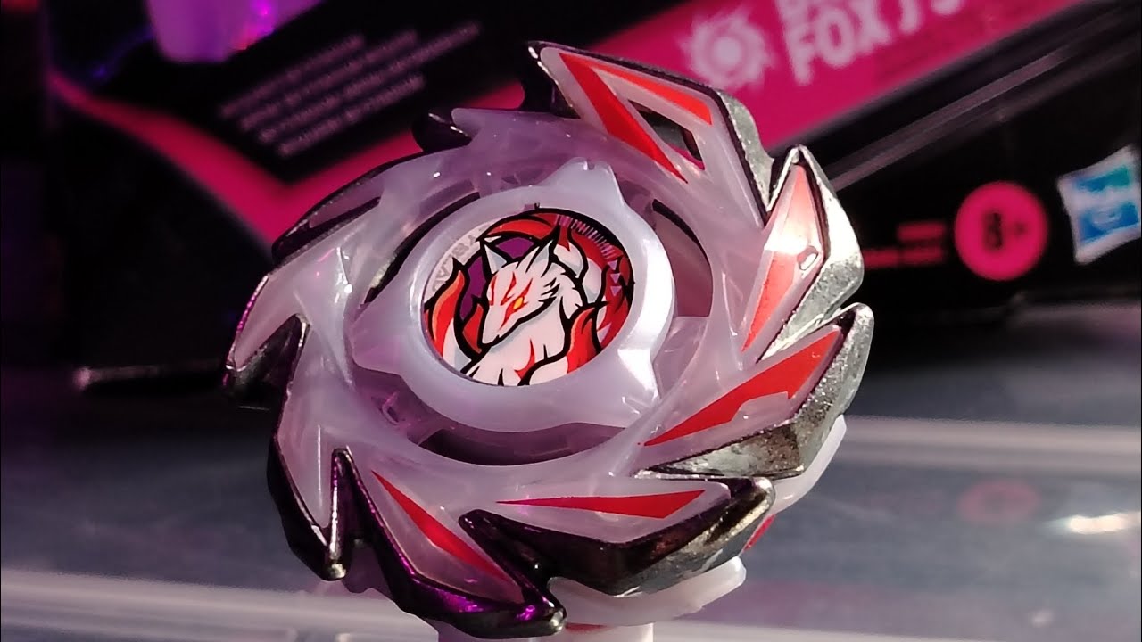 Unboxing de Brush Fox. Este Beyblade te acaba antes de decir su nombre.