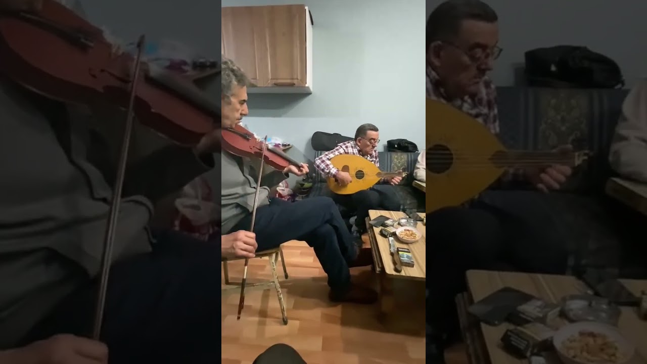 udi ve solist taner Akkoyun. Kanuni zeki Eken. udi Göçülü Ahmet ağa. saz Ahmet abi