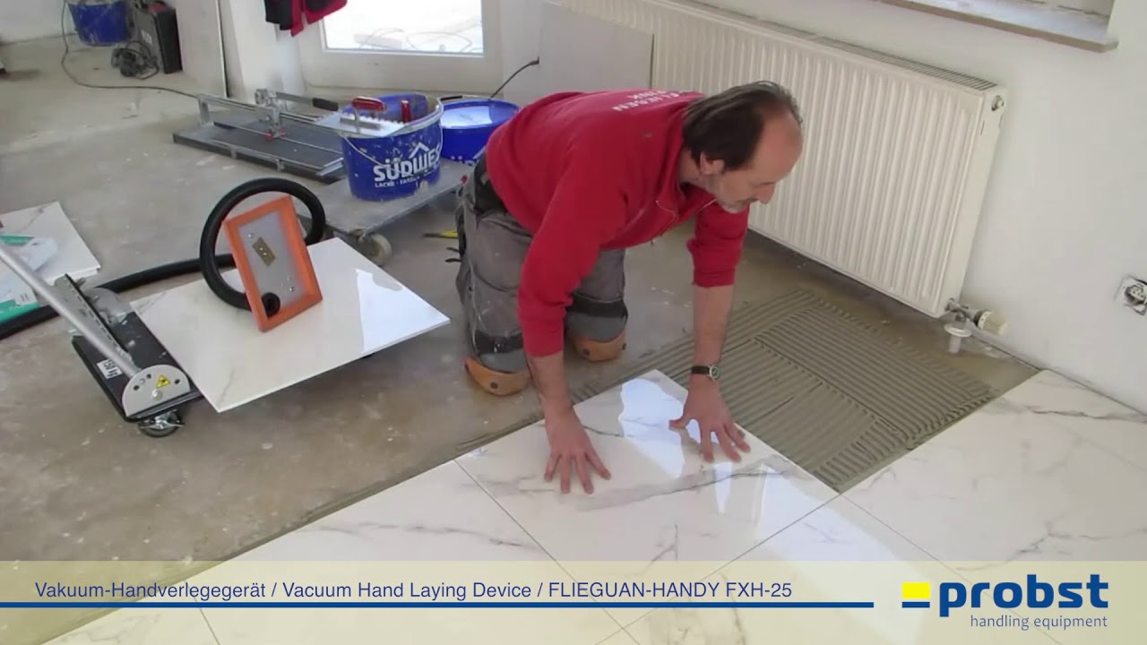 PROBST FLIEGUAN-HANDY FXH-25 Vakuum-Handverlegegerät beim Verlegen von Fliesen
