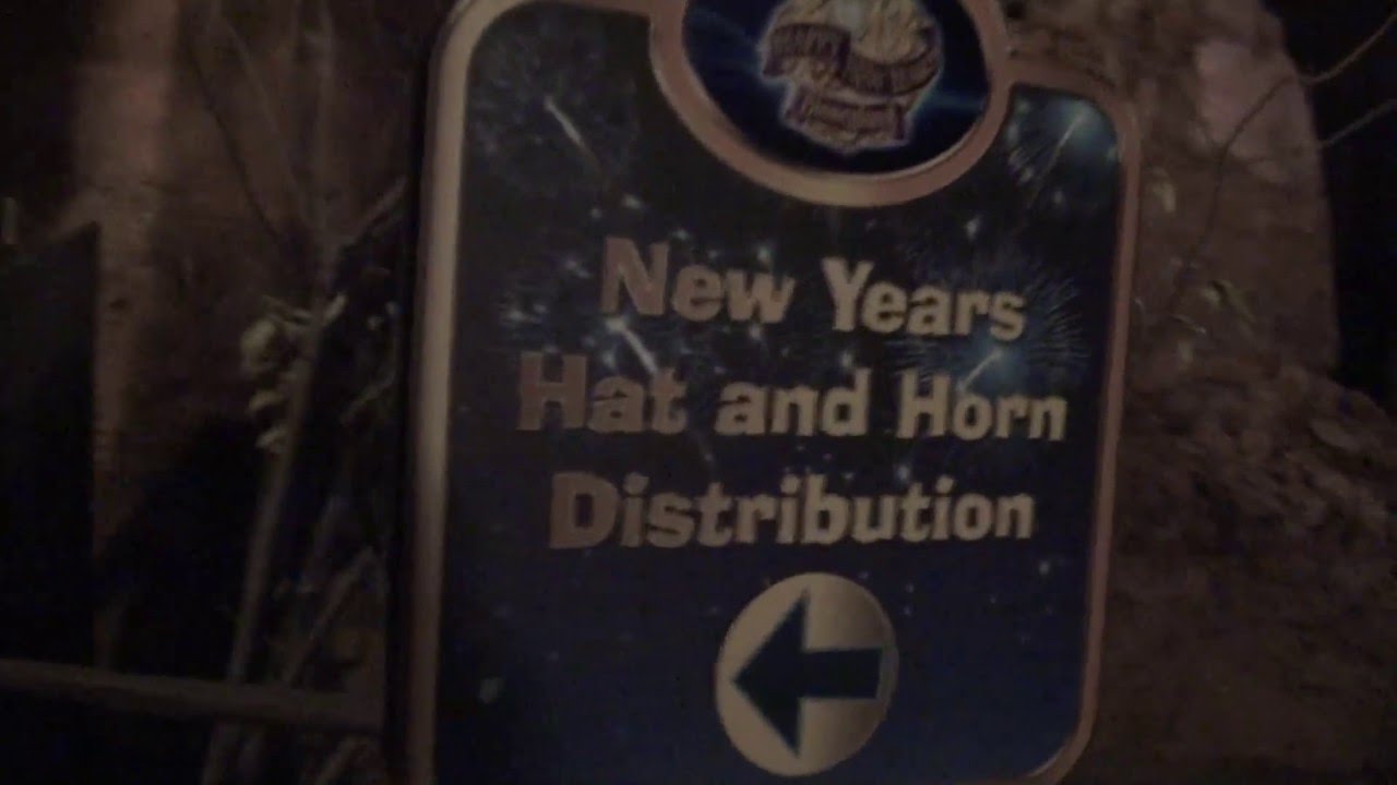 2012 Disneyland New Years Eve Venues and Crowds POV Dec 31st HD 1080p